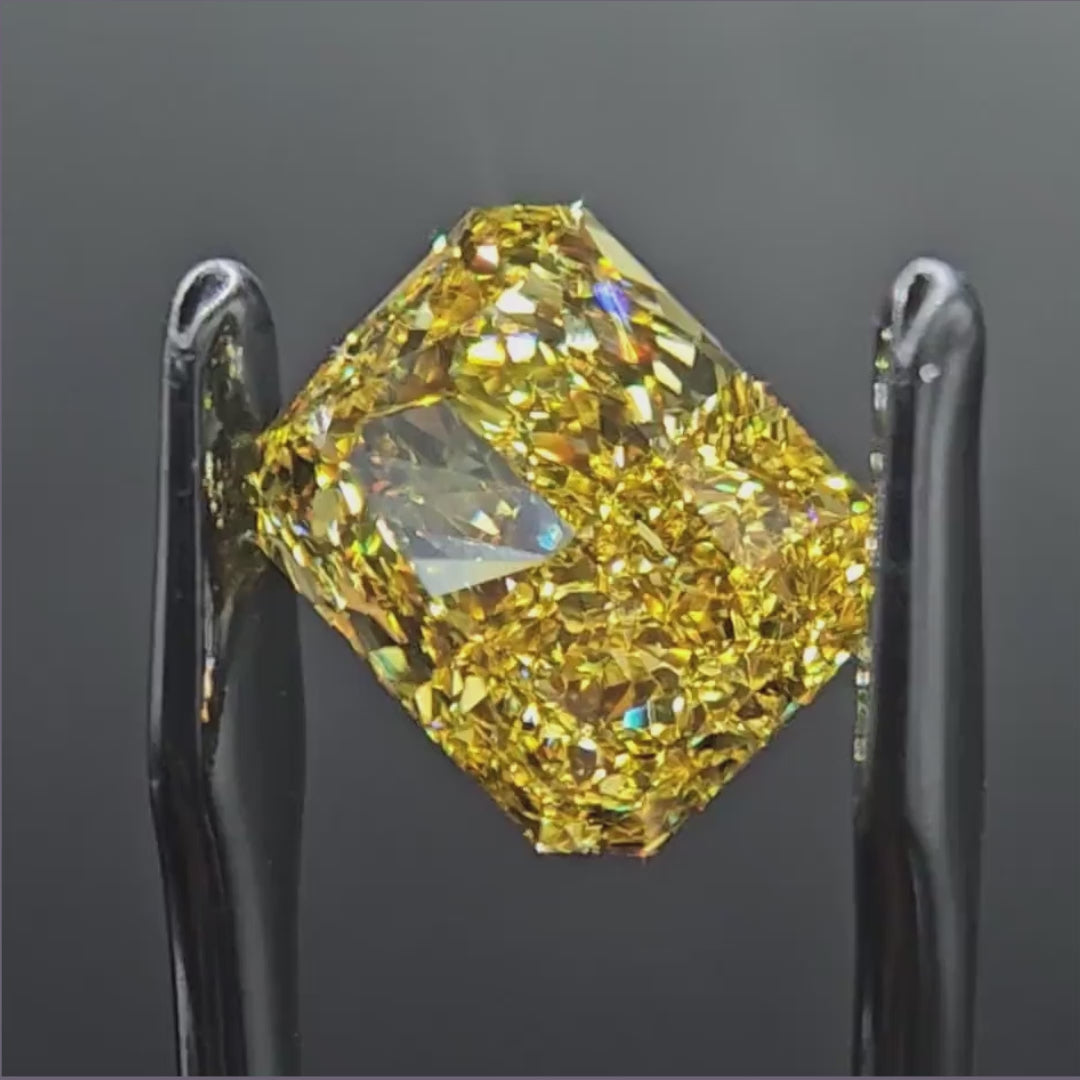 8 ct Fancy Vivid Yellow Radiant RARE Diamond