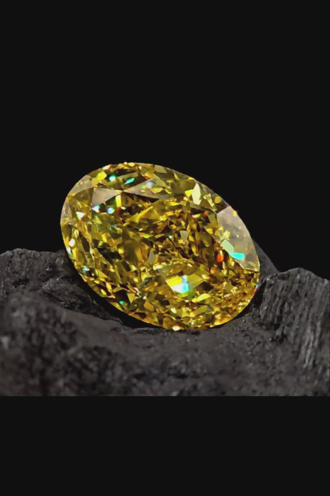 9.20 ct Fancy Vivid Yellow Oval RARE Diamond